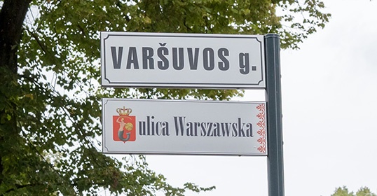 Teismas nusprendė – daugiakalbės lentelės Vilniuje liks